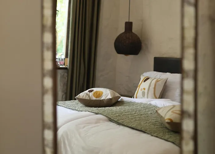 Toon Armeni Guest House